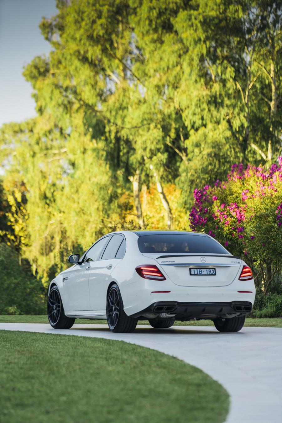  Mercedes-AMG E63 S 4Matic+ 2017 года  (AU) (фото 38 из 40)